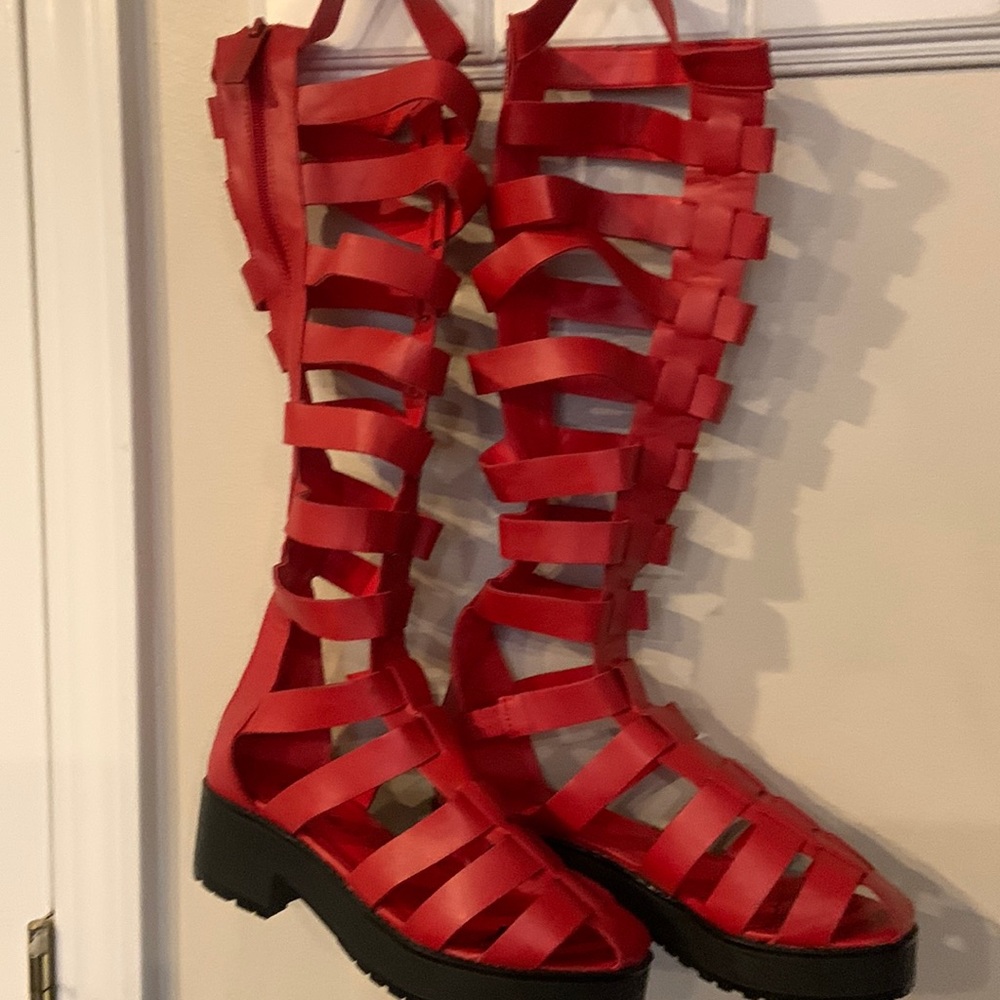 Red, unique Breckellers!